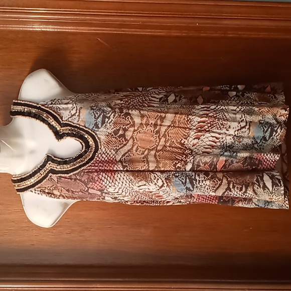 Boston Proper snakeskin print with sequins and beads in neckline S - Picture 1 of 8